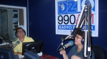 Pananaw hosts Mr. Angelito Sarmiento and Ms. Pilita Dayang in one of the live programs of Pananaw over DZIQ, 990 AM.