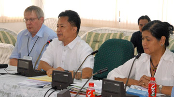 PCAARRD Executive Director Patricio S. Faylon (center), Dr. Les Baxter of ACIAR (left), and CRD Director Jocelyn E. Eusebio (right) give their comments during the workshop.