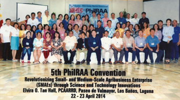 Guests, members, and participants of the 5th Philippine-Rural Development Administration (RDA) Alumni Association (PhilRAA) Convention pose in the souvenir photo taken at the headquarters of the Philippine Council for Agriculture, Aquatic and Natural Resources Research and Development. (Photo credits: Mr. Eric E. Perez of the Livestock Research Division, PCAARRD)