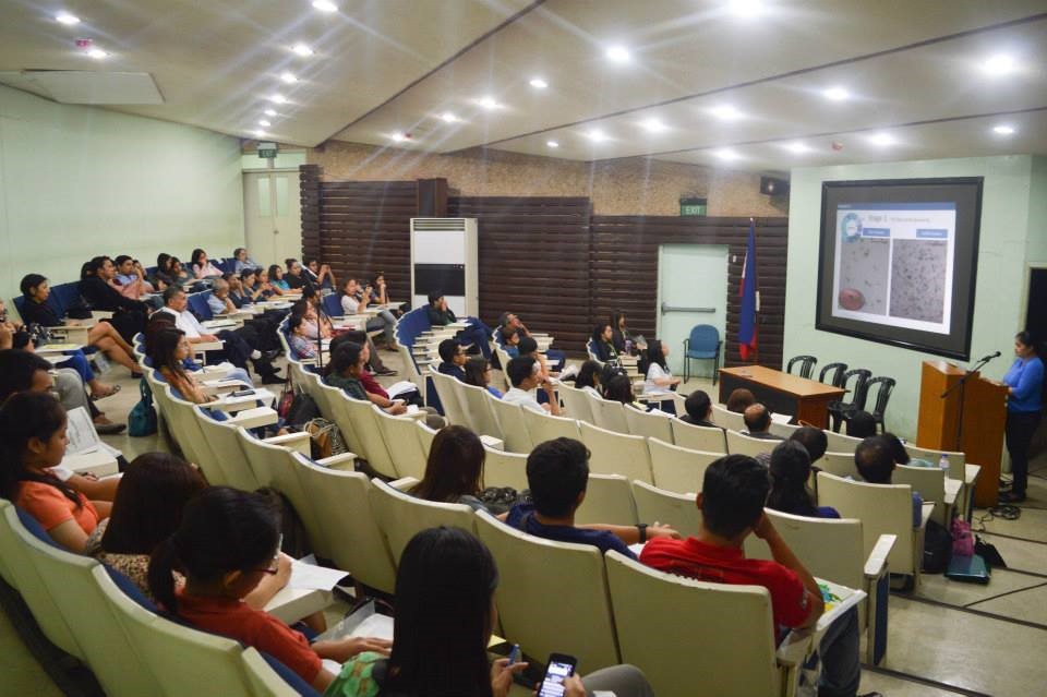 One of the resource speakers presents the status and accomplishments of the Sandfish Genomics Project during the S&T Forum on Agri-Aqua Genomics held on November 26, 2014 at the ICTO Auditorium.