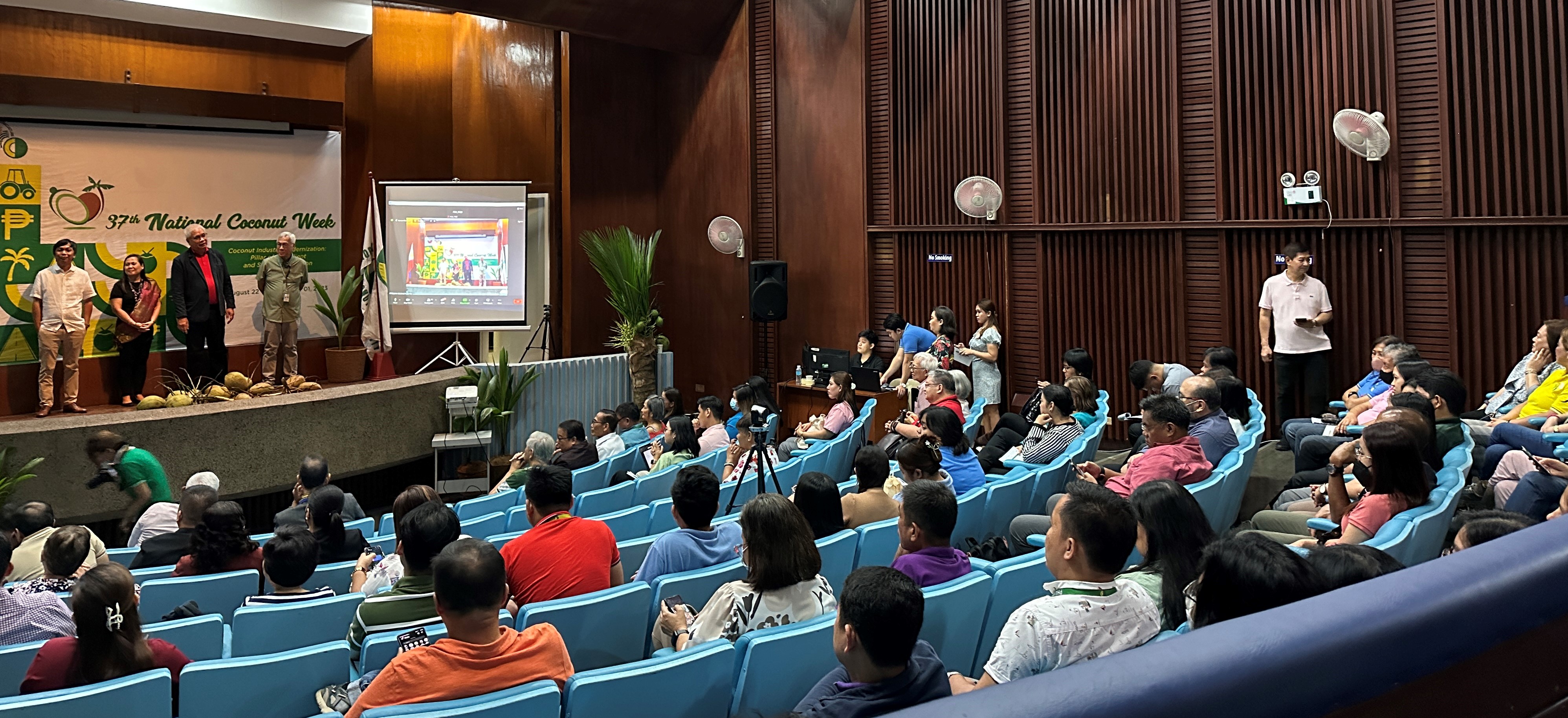 Participants during the opening ceremony of the 37th National Coconut Week. Image credit: Crops Research Division, DOST-PCAARRD. (Image credit: Crops Research Division, DOST-PCAARRD)