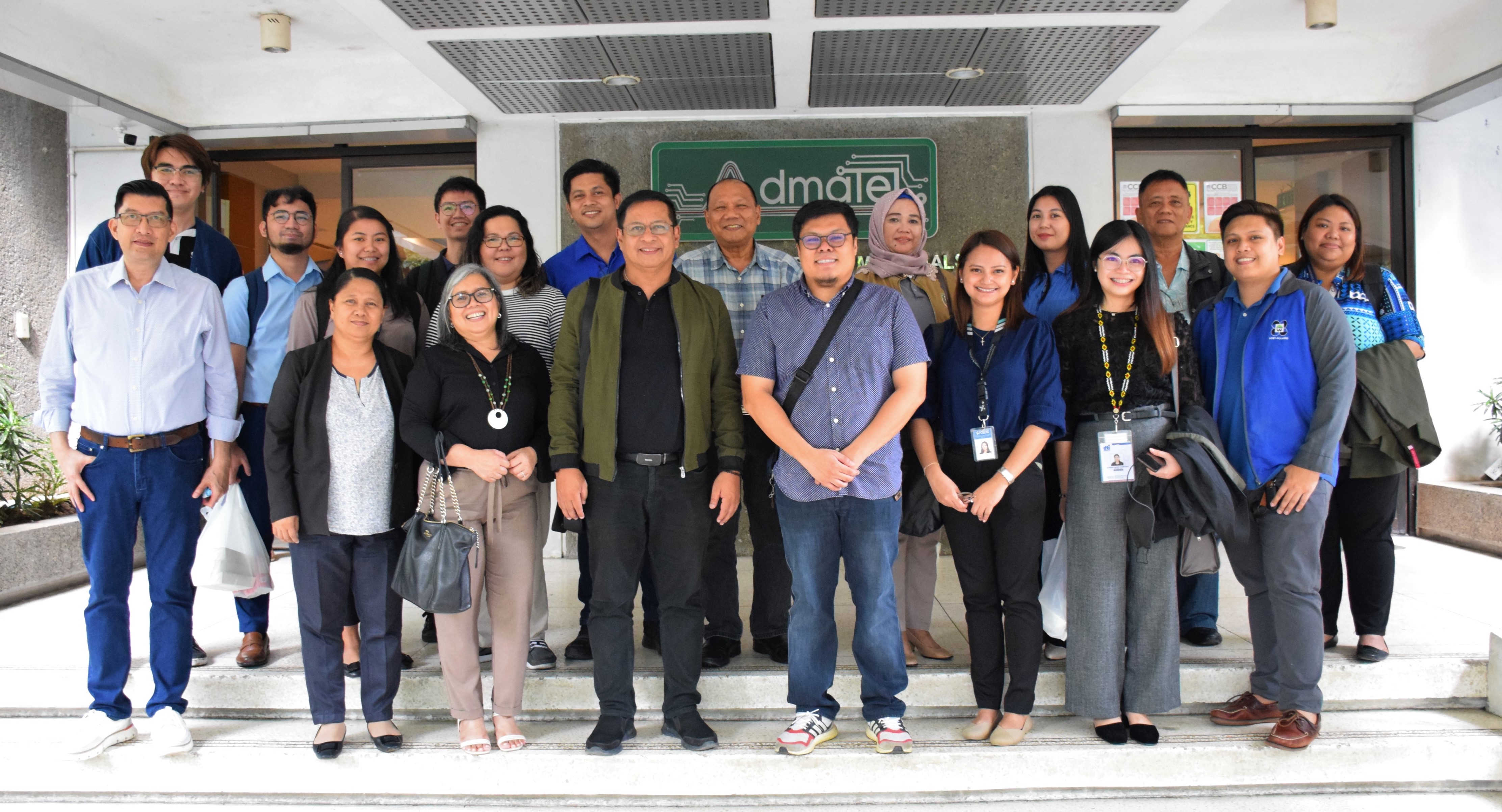 Some of the participants of the 31st PHLRUBBER Technical Working Meeting composed of different government and private agencies. (Image credit: FERD, DOST-PCAARRD)