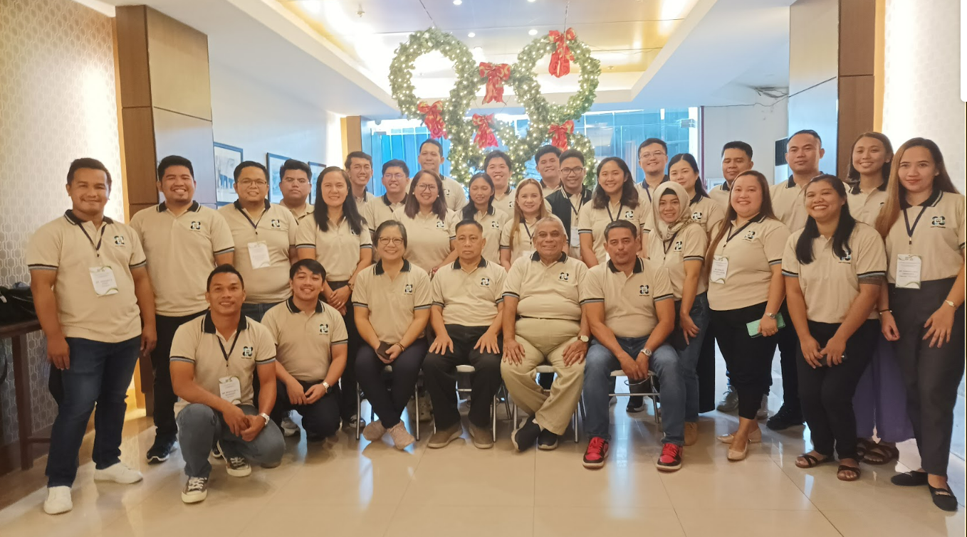 Participants of R&amp;D project management training with the resource speakers mentoring-training activity at Grand Astoria Hotel, Zamboanga City. (Image credit: Hannah Lyn E. Carandang, SERD-PCAARRD)